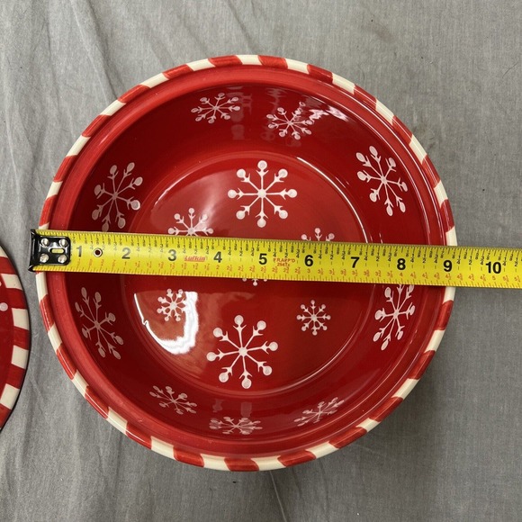 Holiday Temp-Tations Presentable Ovenware By Tara Red & White Snowflake Pattern - Picture 7 of 12